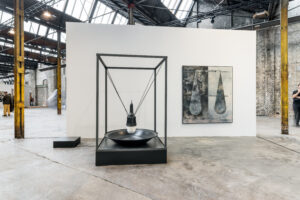 Fabian Hub, tychean drift, 2025, Hallen 06, Kunstfestival, installation view, Wilhelmhallen, Berlin